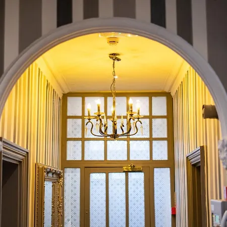 Burlington House Boutique-2